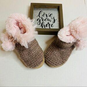 Infant/ Baby Toddler Crochet/Furry Boots Size:S